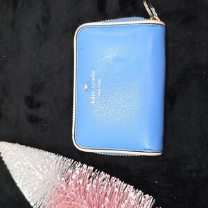 Cute, Classy & Very Kate — Blue Pebbled Leather Kate Spade Zip Wallet 💙✨”